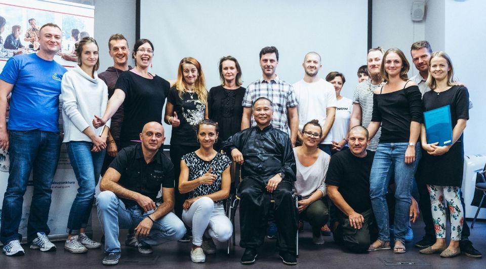 针灸完胸闷,胸闷气短全身无力怎么艾灸