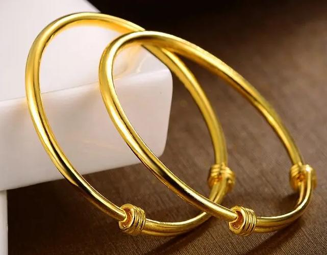 五十岁适合戴哪种款式黄金手镯,结婚黄金手镯选什么样的款式
