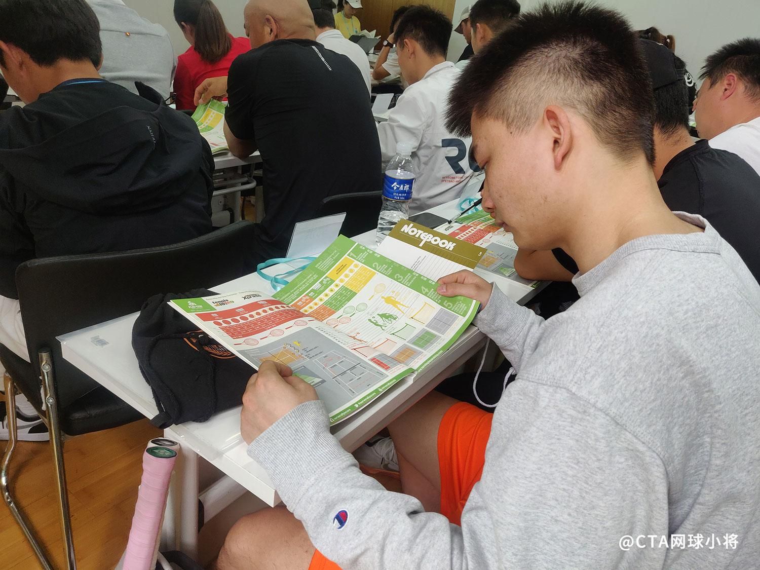 中国网球协会playstay成都站,playstay教练员