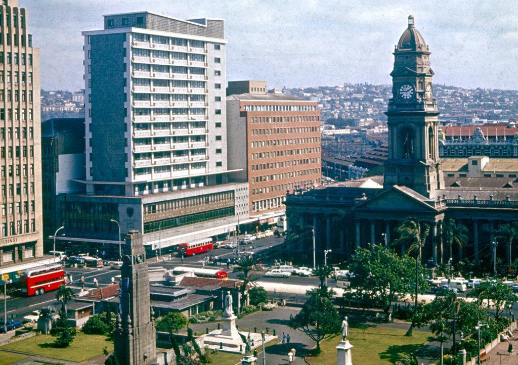 日军日记：路遇逃难的女学生，我将她的腿骨做成了锋利的*刀刺**!