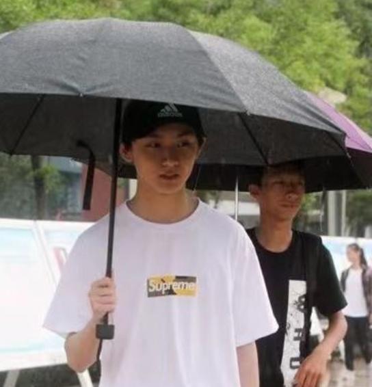 星圈考生因文化课而高考落榜，2022再战艺考，为啥依旧不被看好？