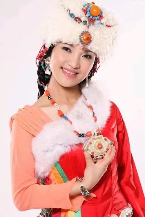 出家歌手李娜近况近照曝光,歌手李娜为什么要出家当尼姑