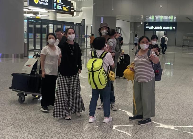 郭碧婷和向佐二胎长什么样,郭碧婷怀二胎和向佐吃饭被拍