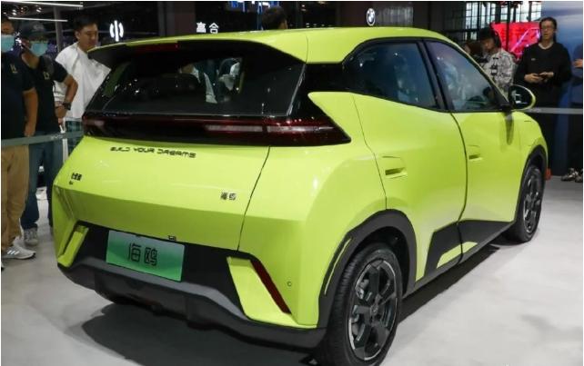 300公里续航，比亚迪海鸥和五菱缤果哪个更值得买？