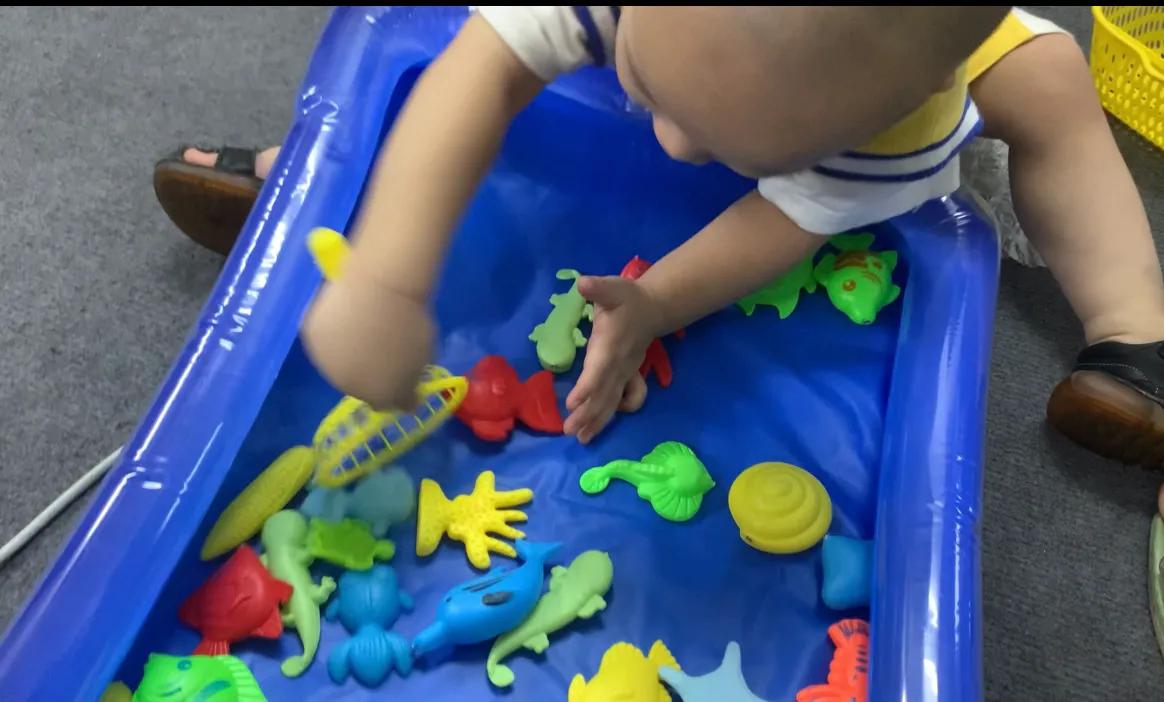 两岁女孩适合什么玩具,什么玩具更适合孩子