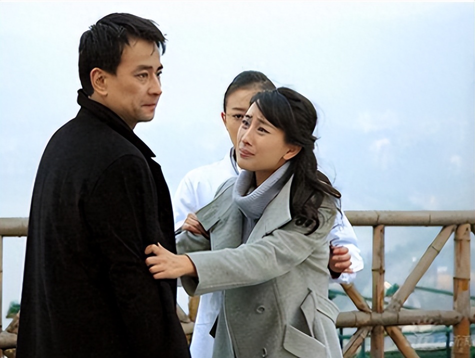 罗刚郝蕾近期视频,罗刚郝蕾全家