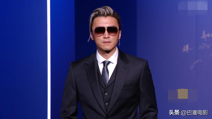 明星舞台唱歌谢霆锋张柏芝,明星与谢霆锋同框