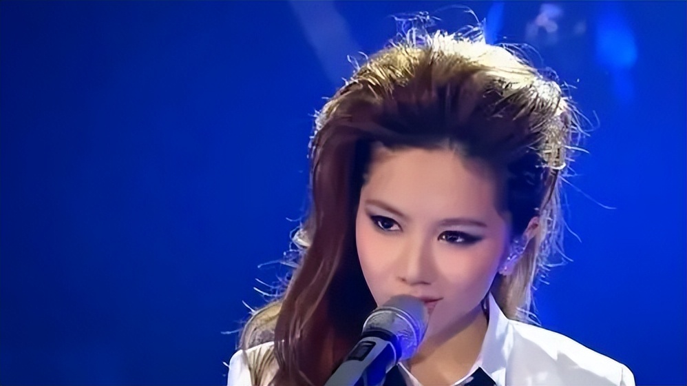 周杰伦15张专辑所有歌曲合集,盘点周杰伦14张专辑主打歌曲