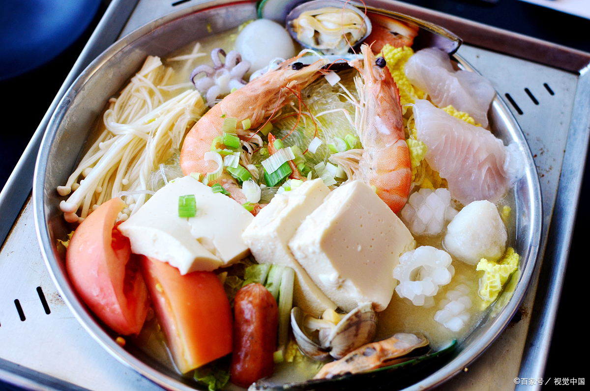 夫妻俩经营个小店其乐融融,夫妻小店一天利润1000