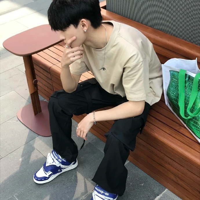 男生头像极简主义有深度,远离世俗的个性男生头像