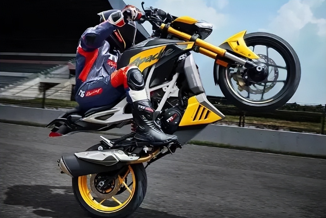 2021宝马s1000r街车,价格亲民的宝马街车