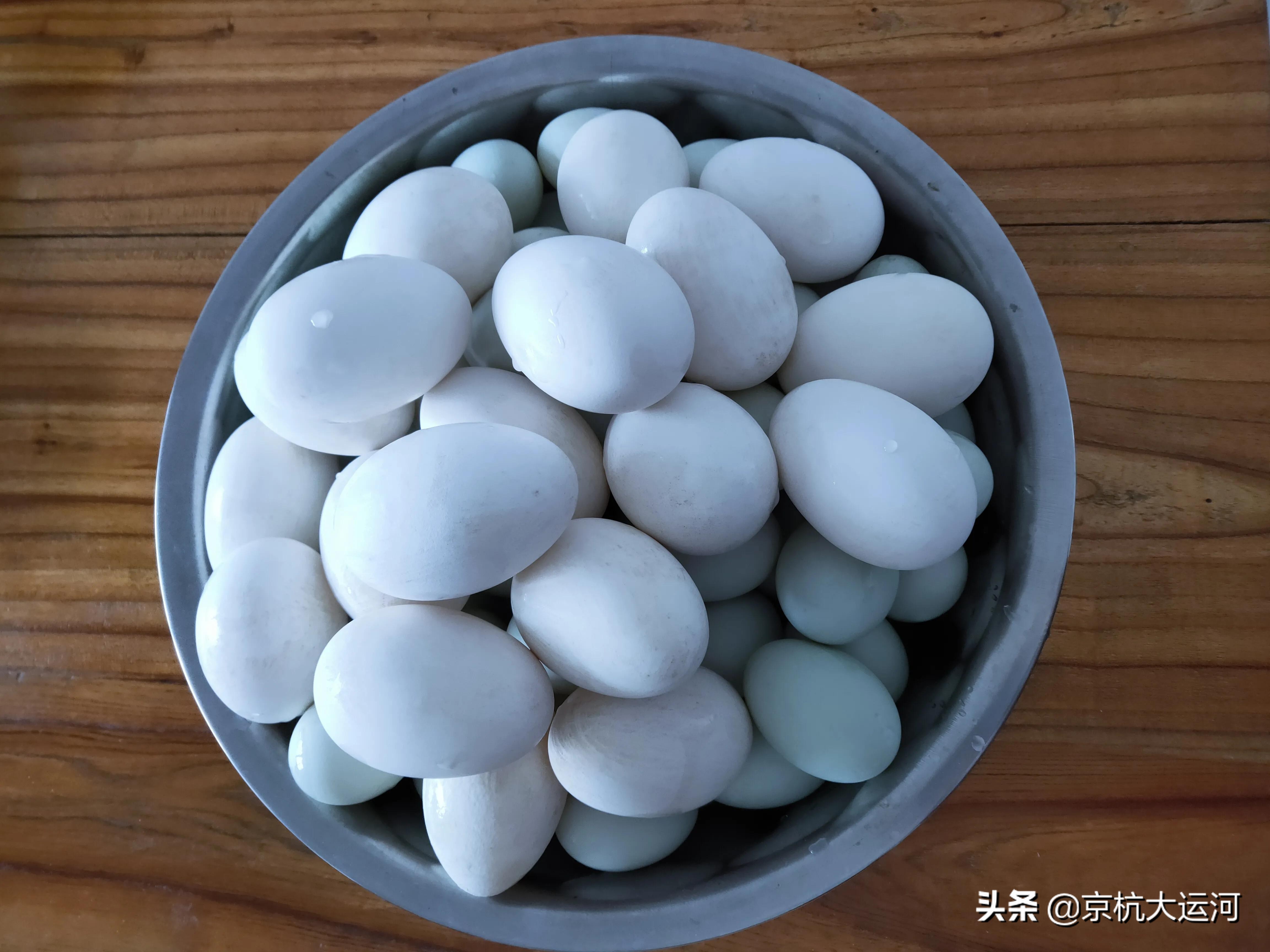 如何腌咸鸡蛋更好吃,如何腌咸鸡蛋和咸鸭蛋