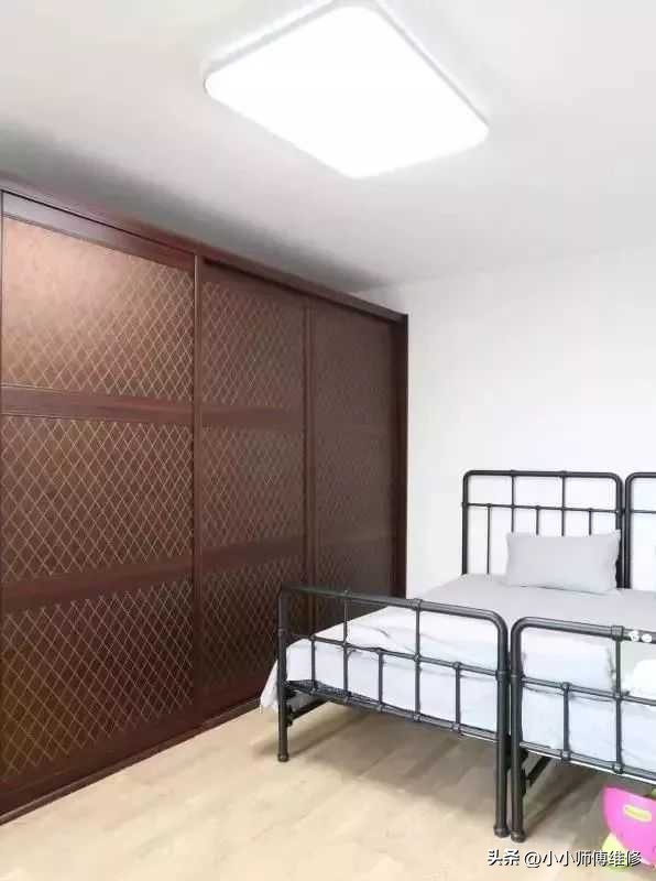 卧室灯怎么选避免天花板不平,卧室灯怎么选无频闪