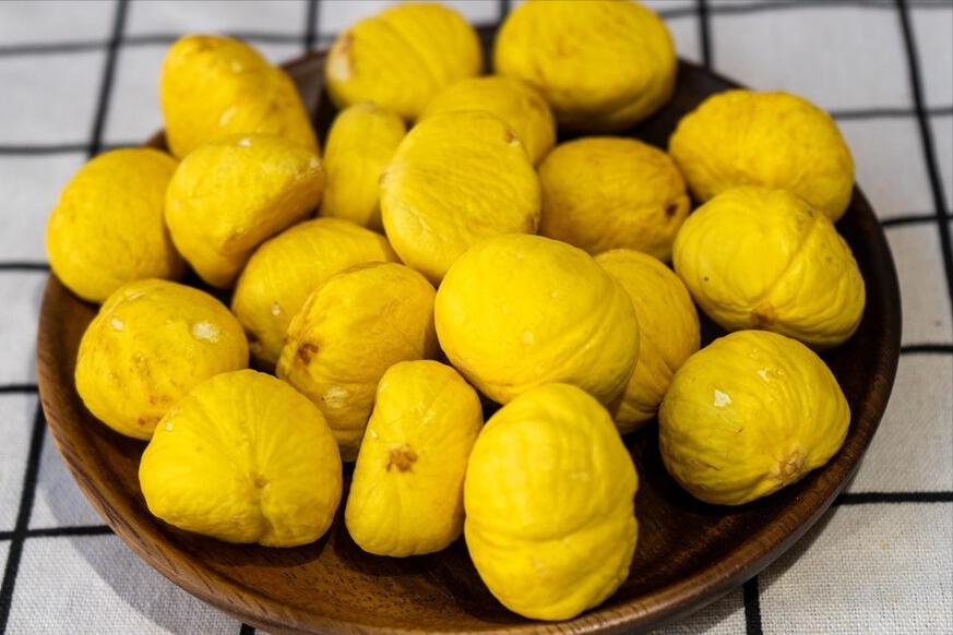 煮板栗，用冷水还是开水？学会2个窍门，香甜绵软，好剥壳不粘皮