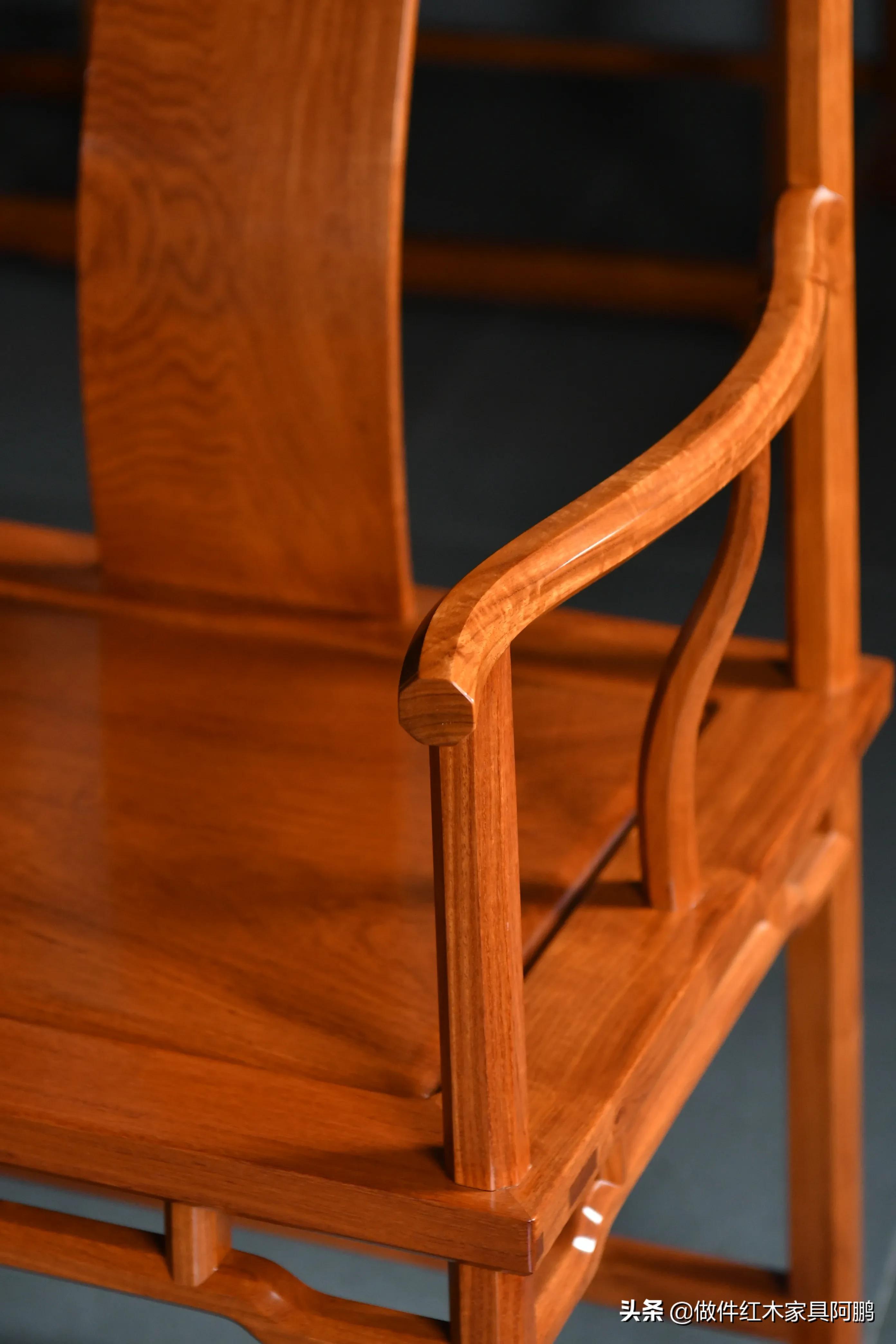 雕龙纹四出头官帽椅图片,明式四出头官帽椅图片