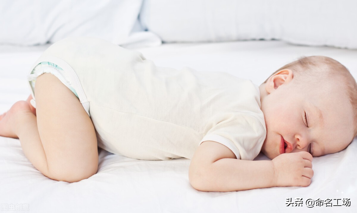 2022虎年最旺男孩名字有草有水,男孩名字2022年七八月份虎年宝宝