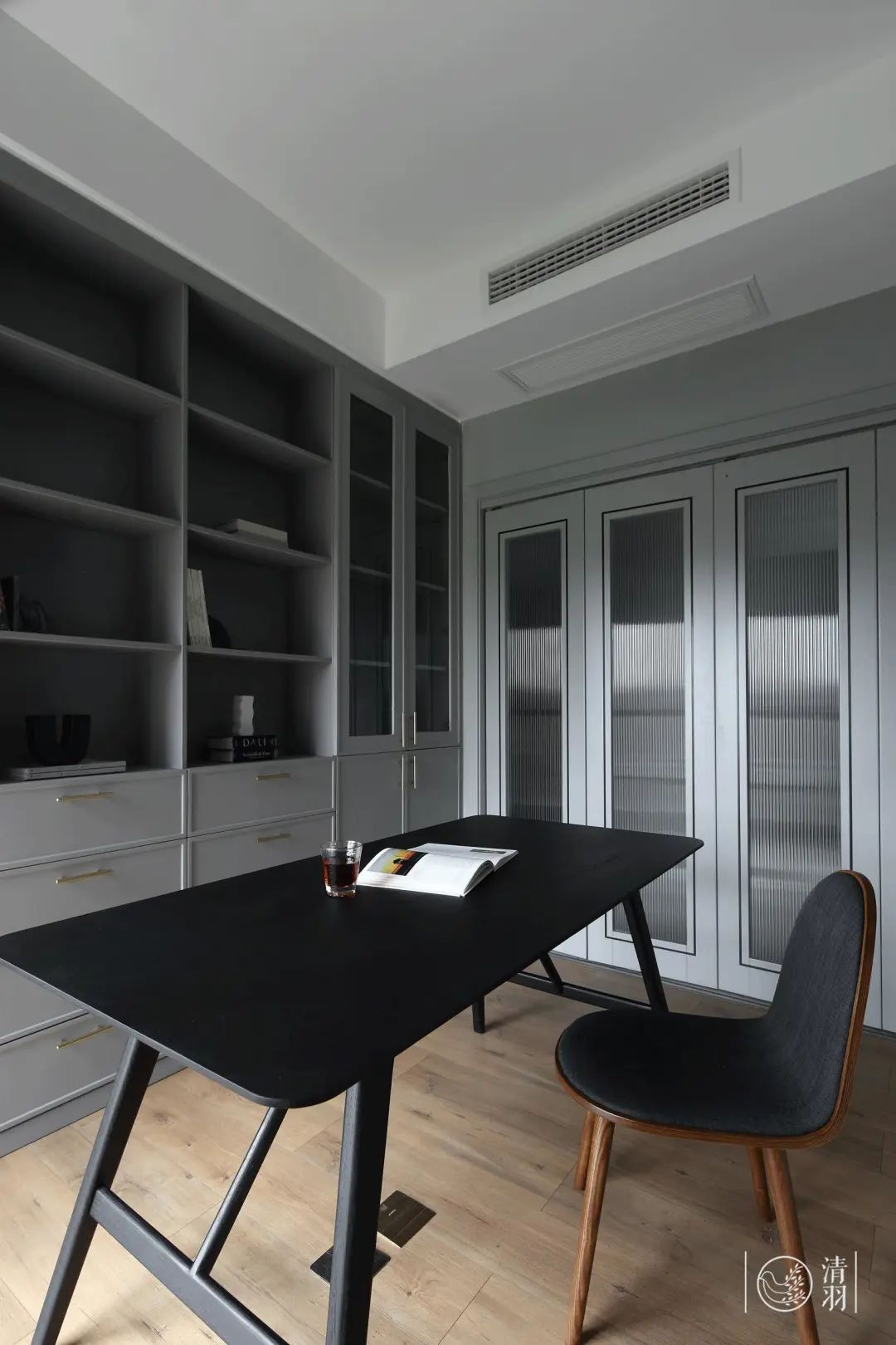 经典黑白灰的现代轻奢风,富有高级感的现代黑白灰