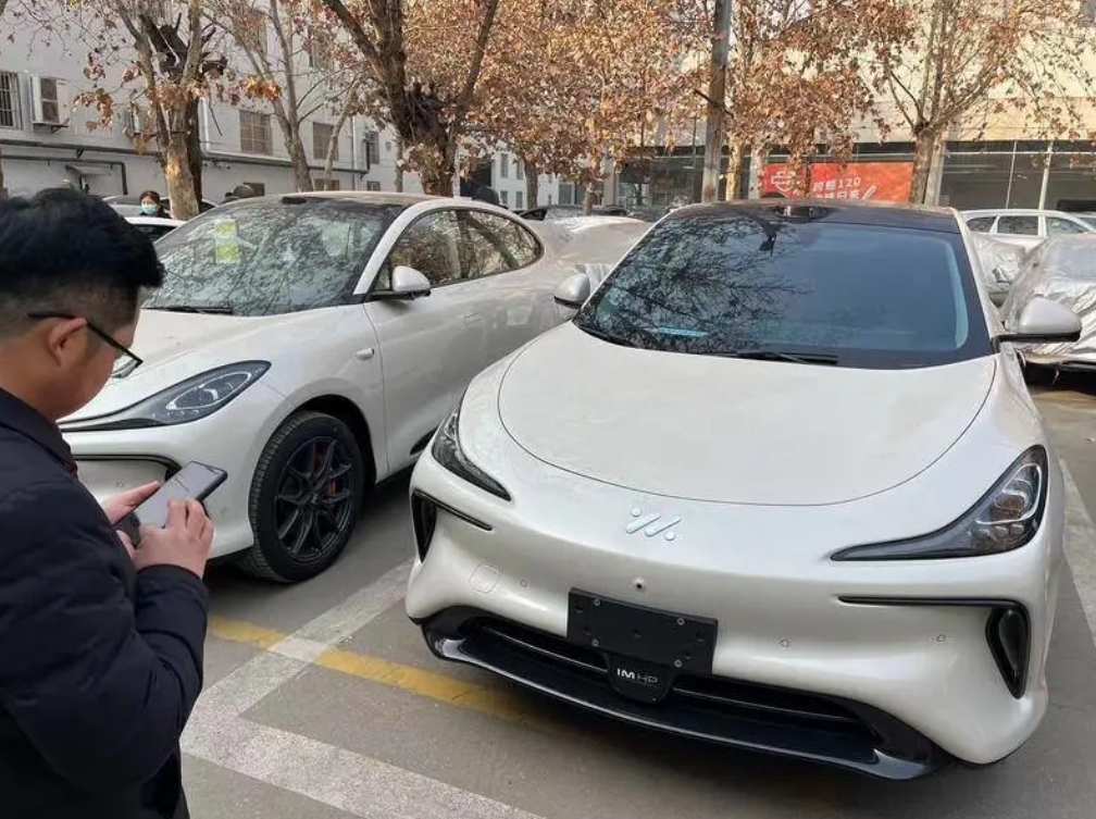 新能源车维修只修不换,新能源4s店求助问题