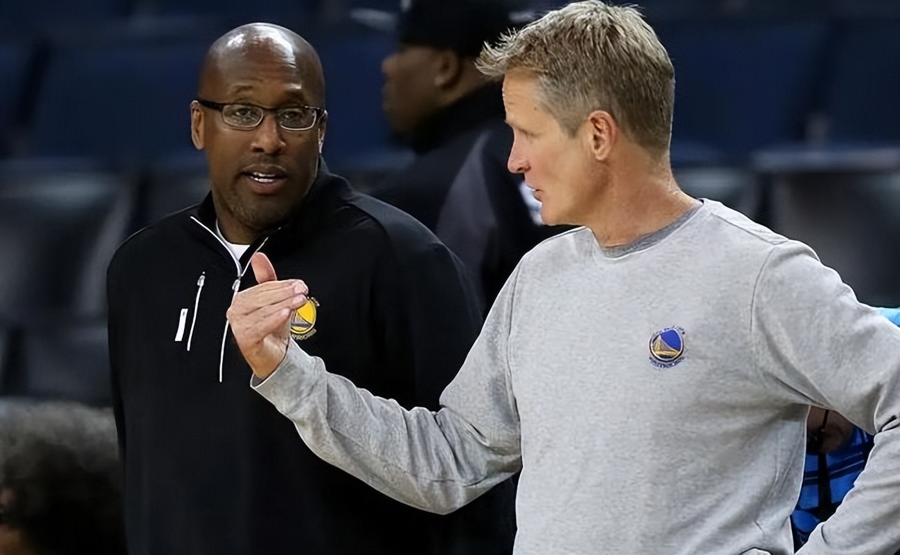 国王队主教练布朗执教勇士,勇士助教布朗成国王新主教练