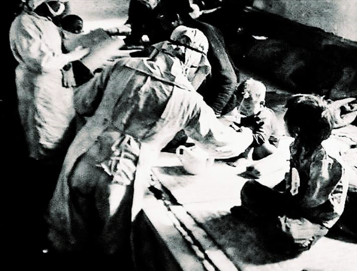 日本军医解剖实验,日本军医做活体实验