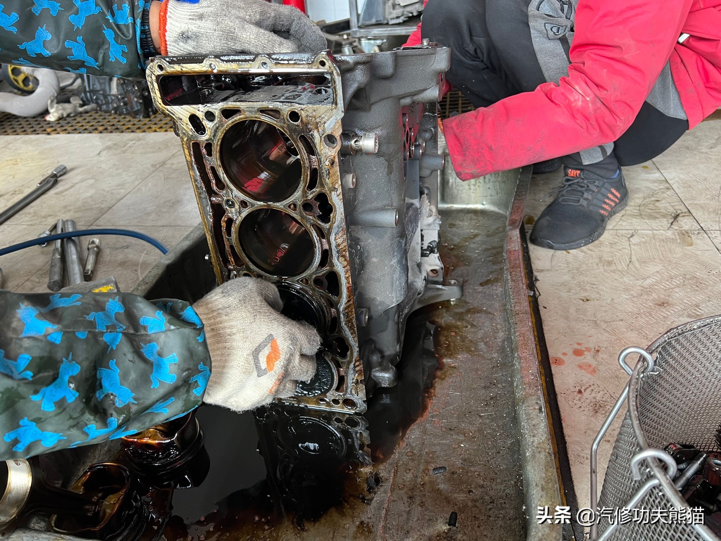 老车翻新修复奥迪a4,修复报废奥迪a4