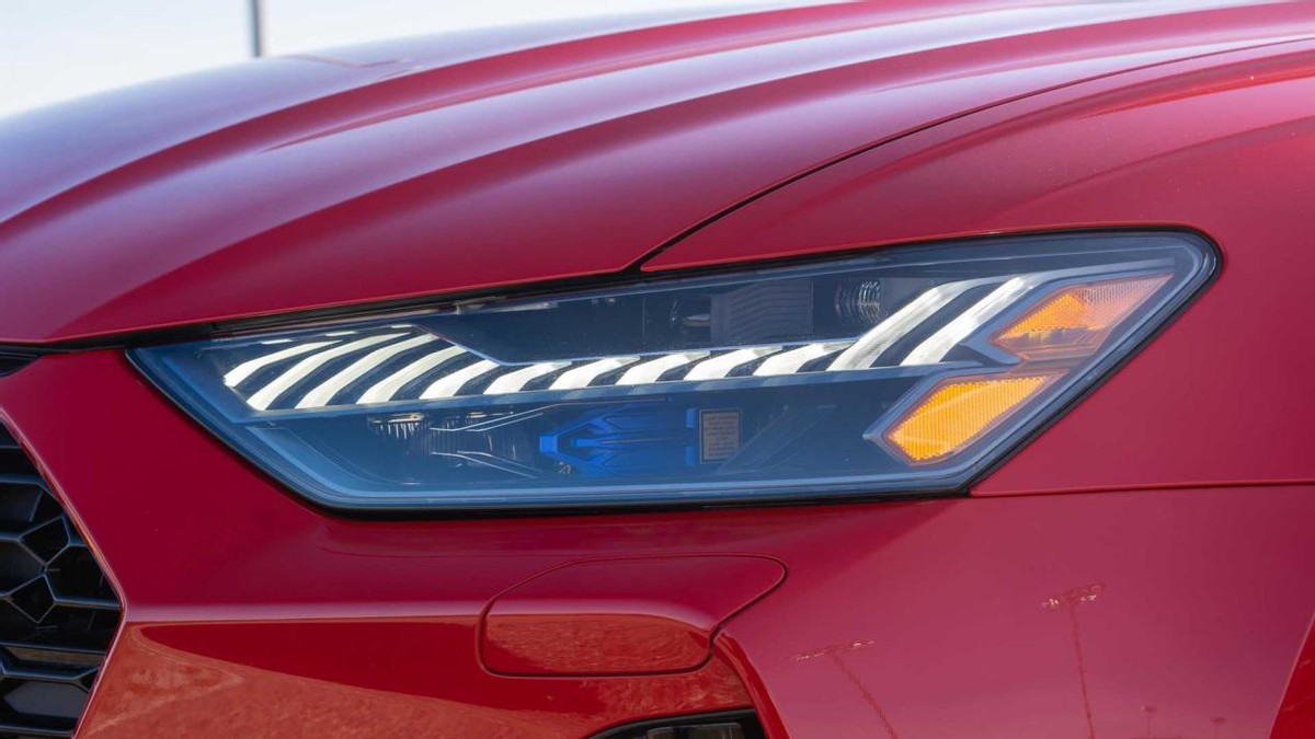 地表最强瓦罐奥迪rs6,奥迪rs6的价格是多少