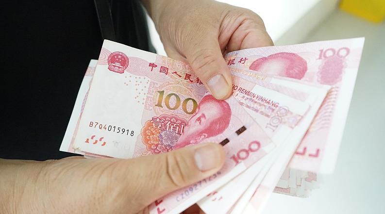 免税代购300元拉大学生“下水”？团伙每天成交几十万…有人*私走**判十年