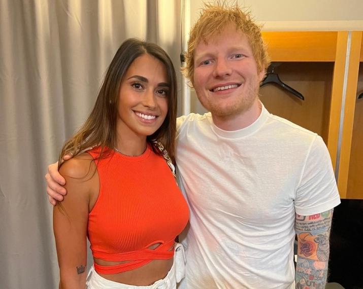 梅西与安东内拉在家直播,梅西和娇妻