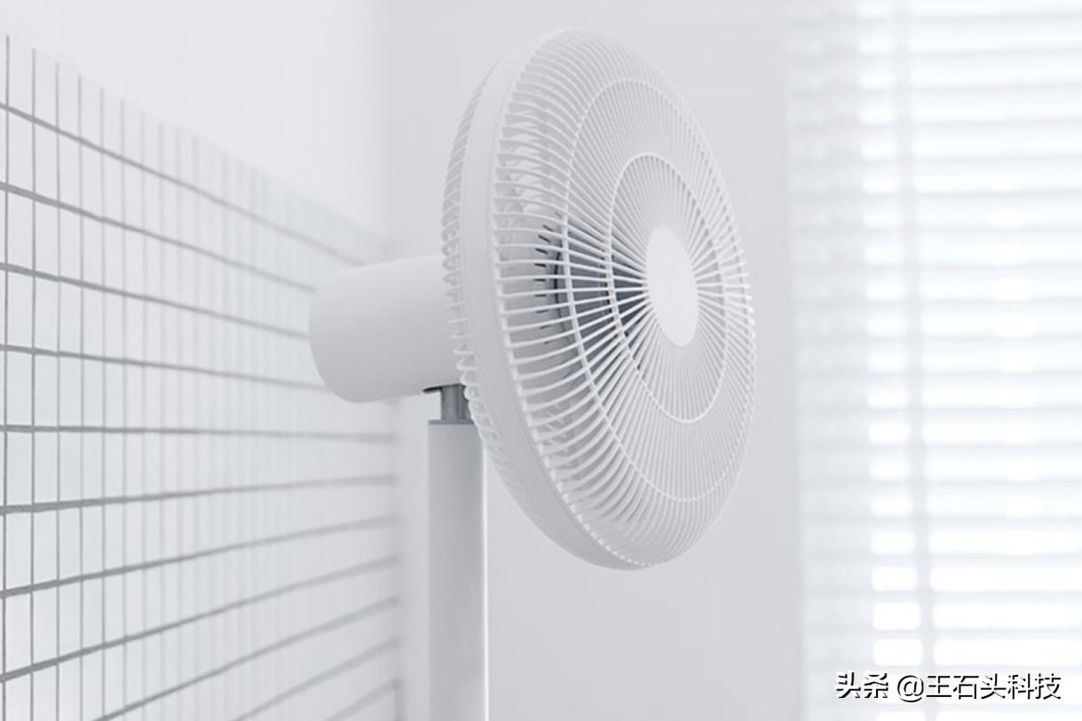 格力美的艾美特风扇三家哪家好,风扇落地扇美的格力