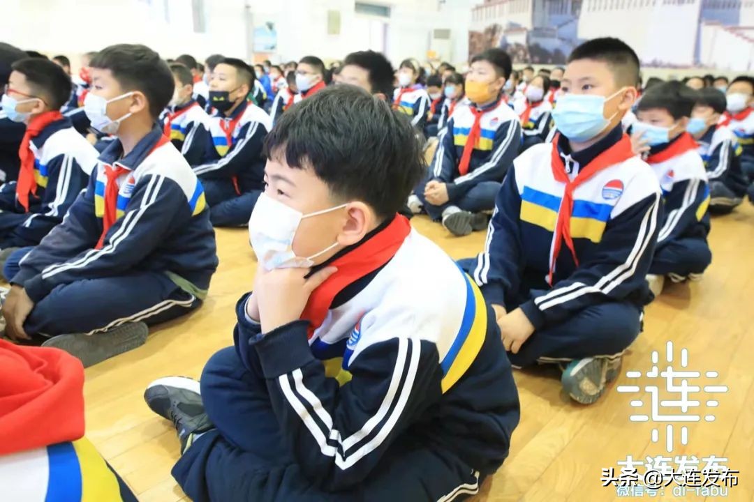 厦门65万中小学生重返课堂,大连市2023年小学生要返校吗