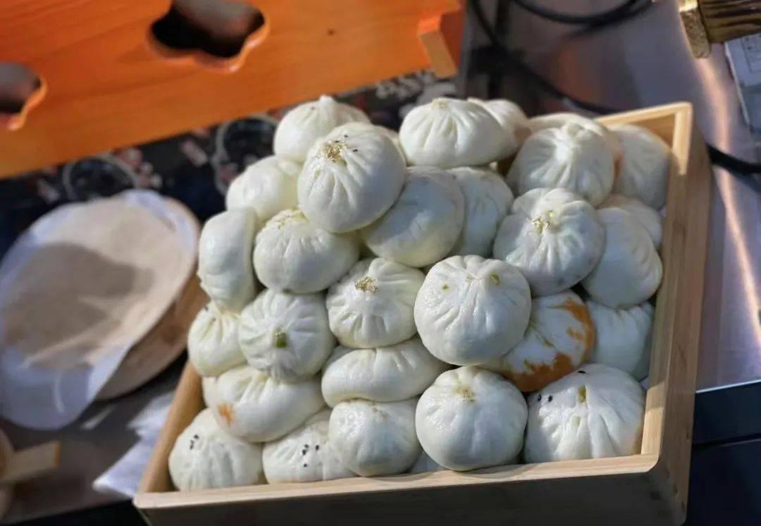 我，45岁下岗女工，21年投了5万，在珠海开包子店，2年间赚了40万