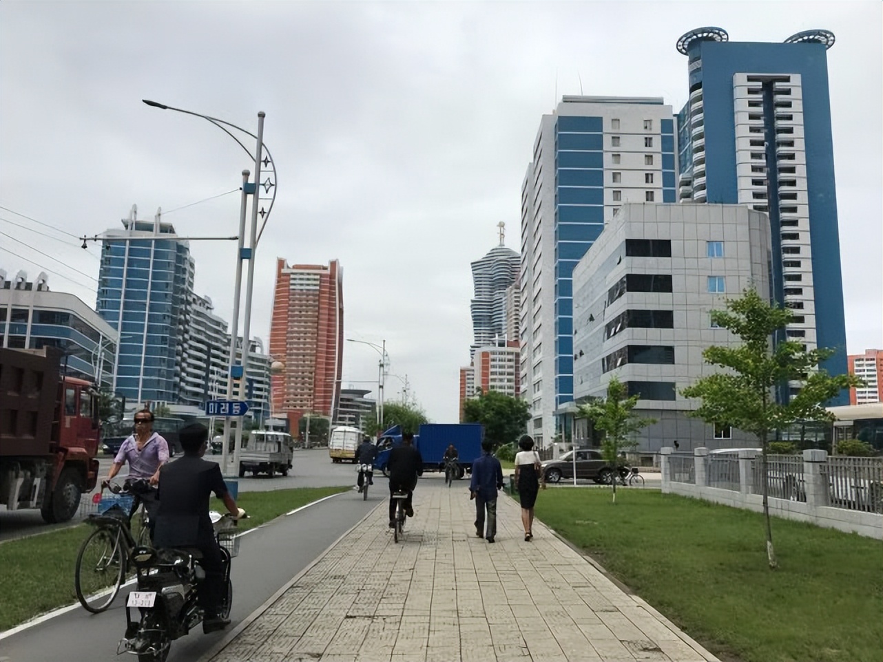 朝鲜大学教授住在哪里,央视记者探访朝鲜教授住宅