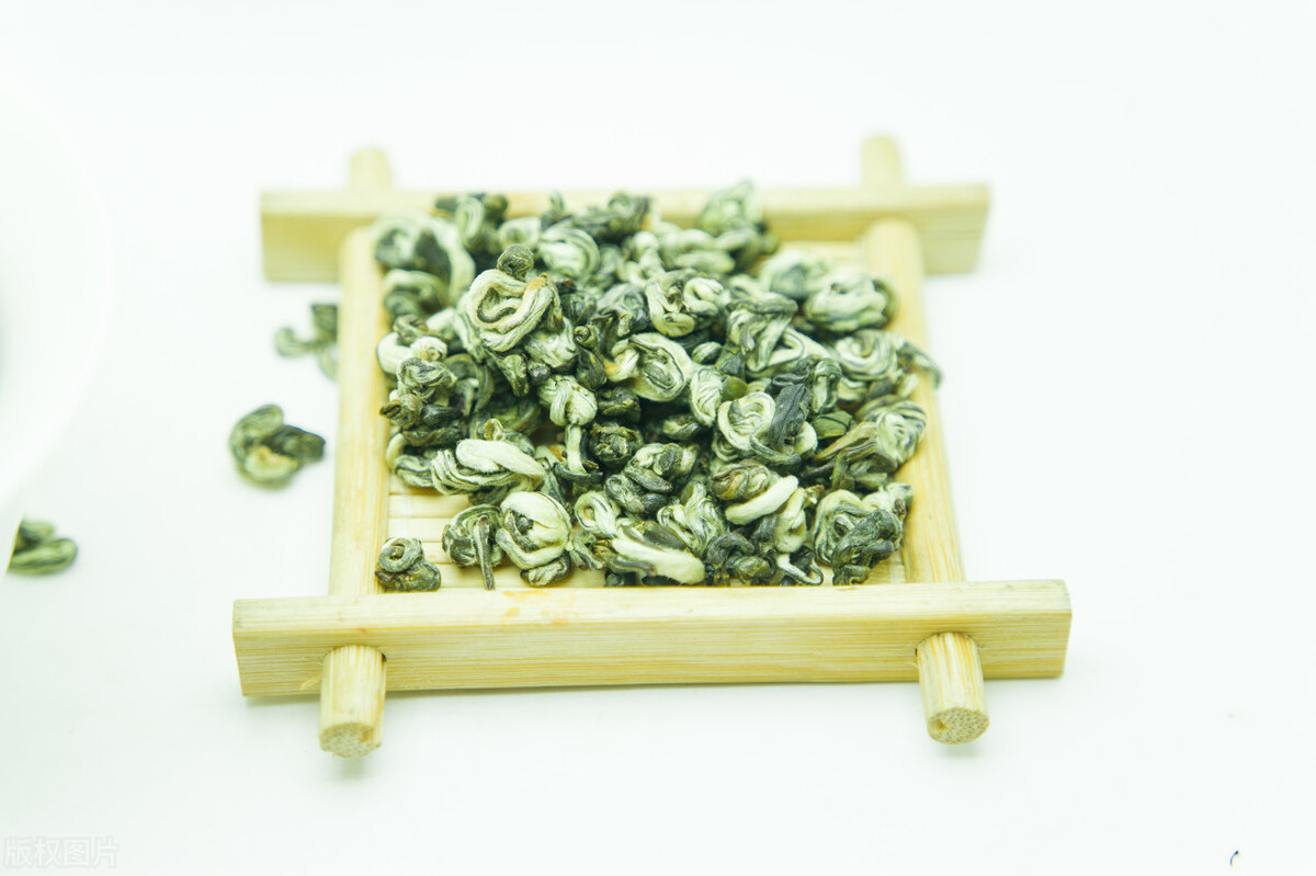 中国13大名茶爱茶人士必知茶知识,贵州茶叶中入选中国十大名茶的是