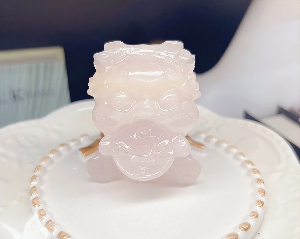 佘太翠是玉还是文玩,佘太翠手把件文玩