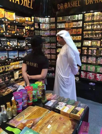 华人在迪拜的奢侈生活,迪拜的消费到底有多高