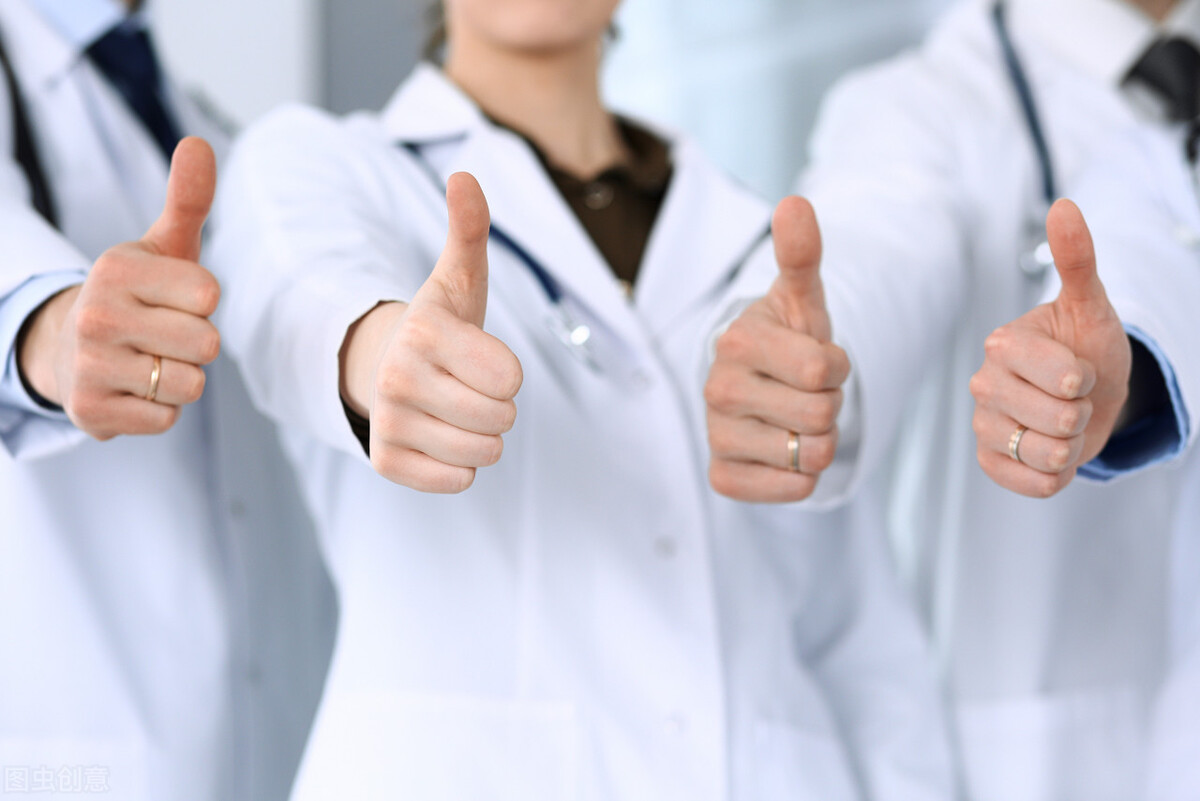 面部出现肿块怎么回事,面部长了颗瘤