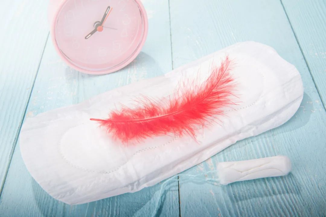 乳腺癌内分泌治疗月经停了正常吗,乳腺癌化疗月经紊乱怎么办