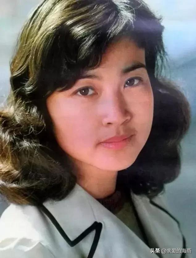 80年代大陆最美的挂历美女,旧挂历最漂亮的美女