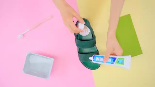 洗干净的鞋子发霉怎么处理,鞋子发霉保养小妙招