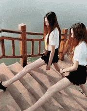 怎么安慰平胸的女孩,女朋友是个平胸怎么办