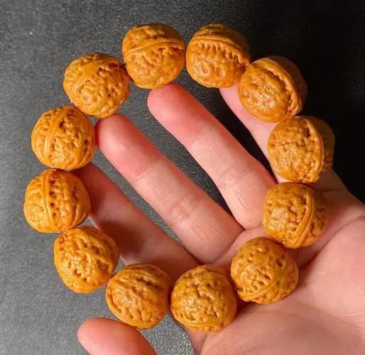 女子过海关核辐射,女孩过安检引发警报核辐射