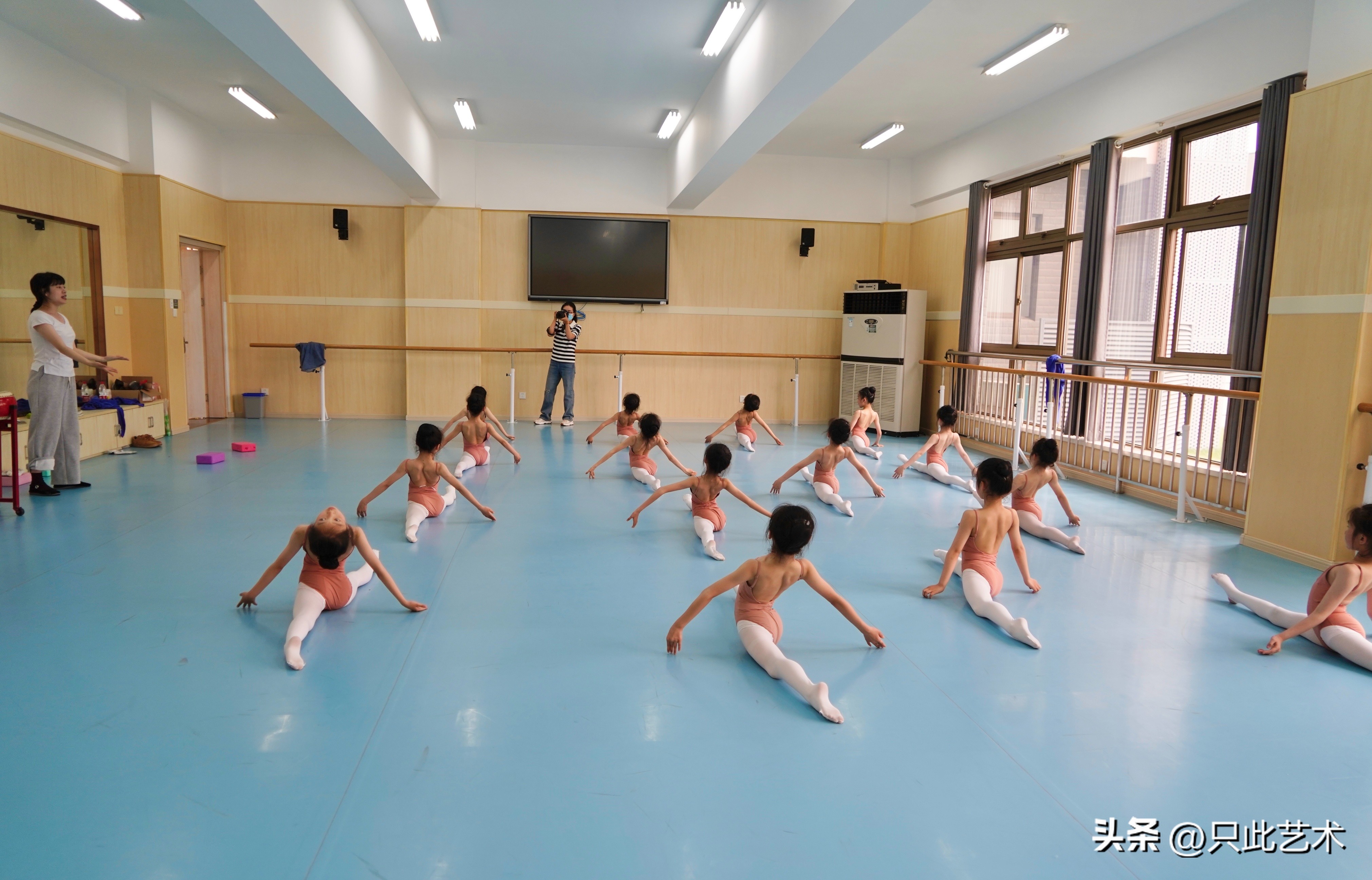 卞留念英雄谁属片段,卞留念年轻时