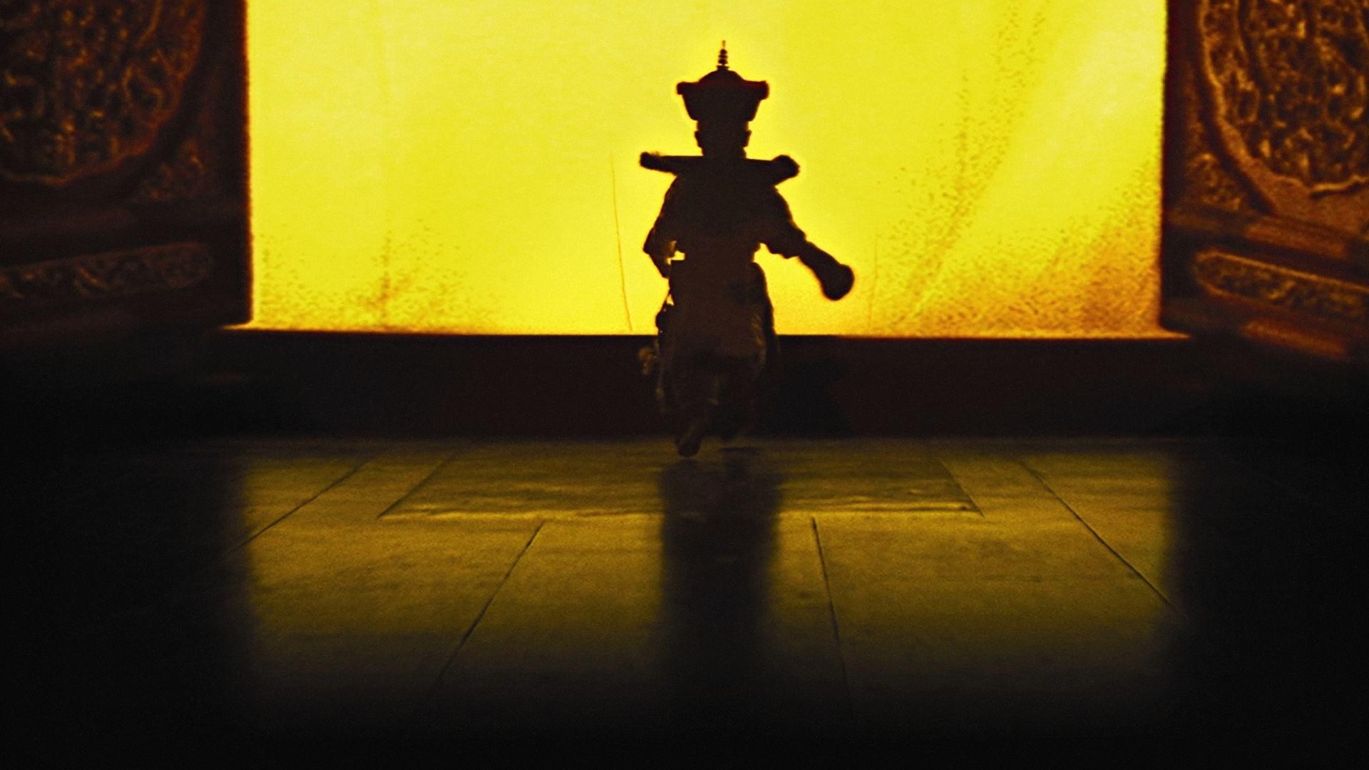 溥仪离开故宫第一个晚上住在哪里,溥仪离开紫禁宫时拿走了几个至宝