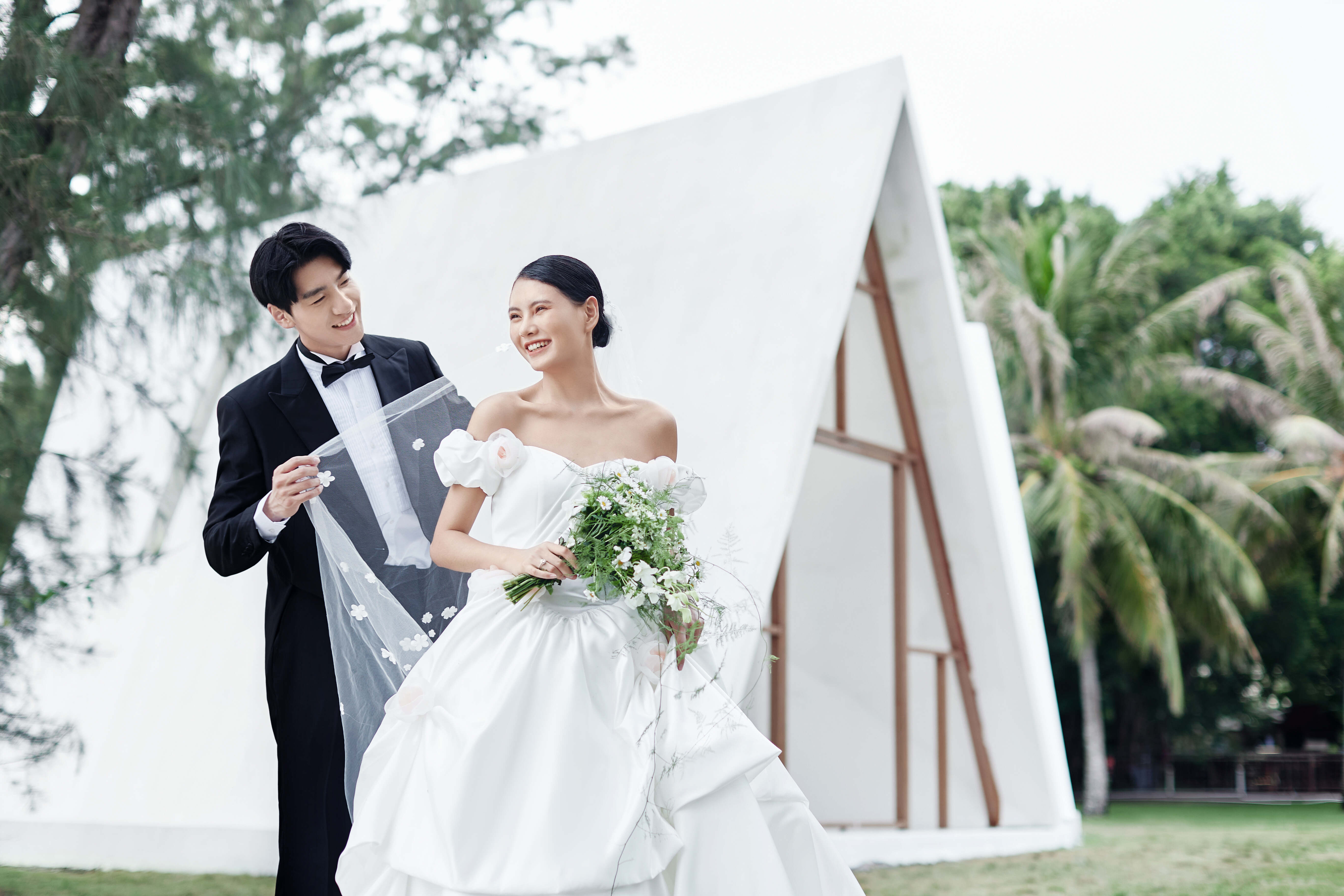 三亚婚纱照哪家旅拍最好,三亚旅拍婚纱照哪家靠谱