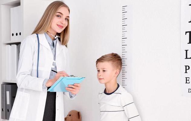 儿童购火车票身高超标该怎样购票,儿童购买火车票身高标准