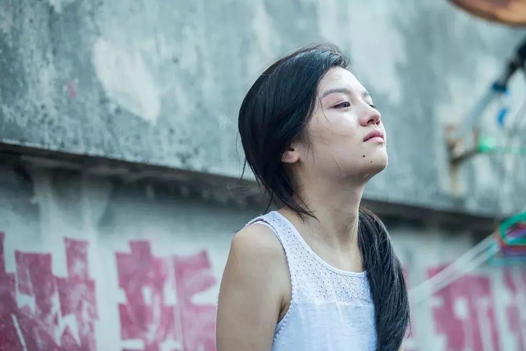 不贪图便宜清正廉洁的人,不贪图名利钱财的人物