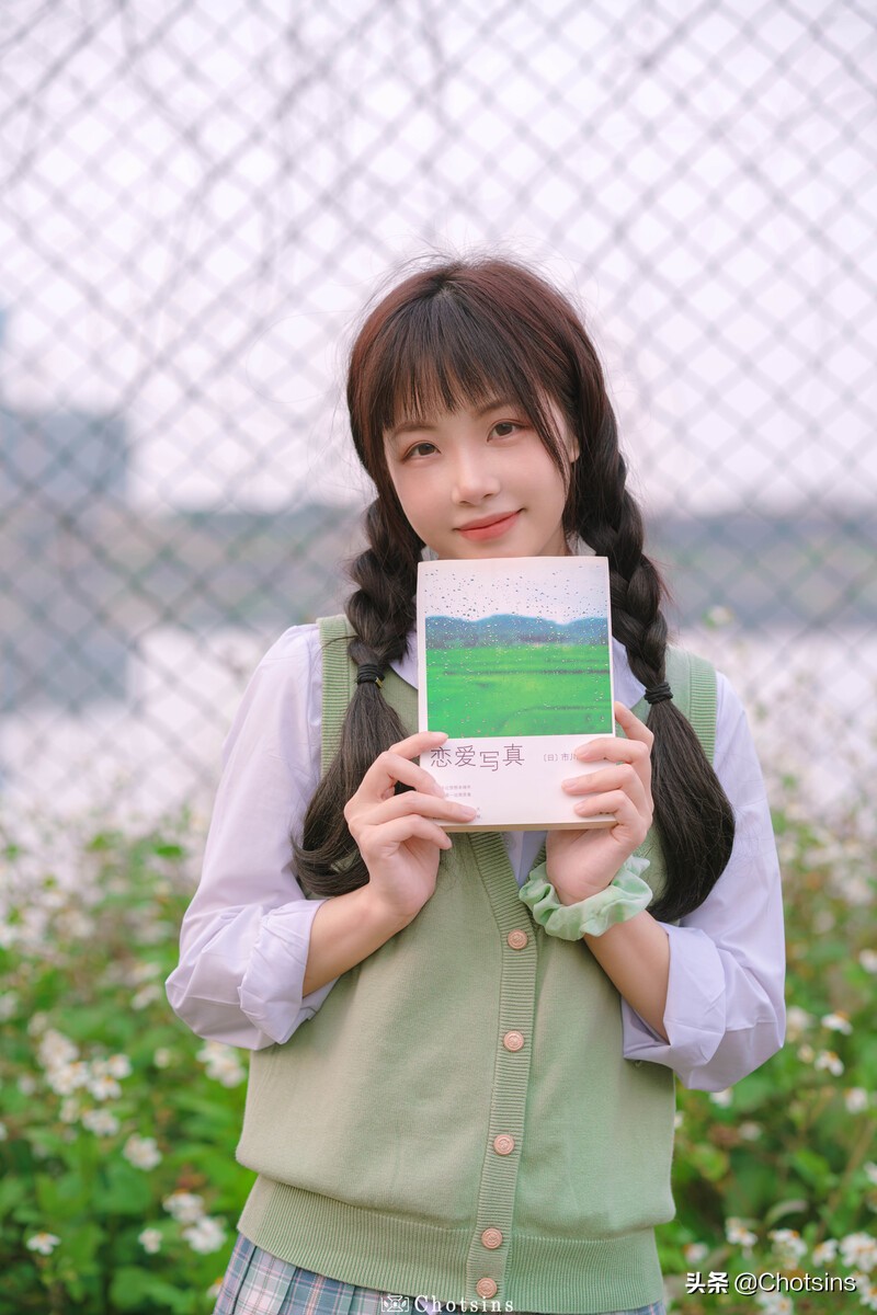 足球校园拍照,校园足球场摄影