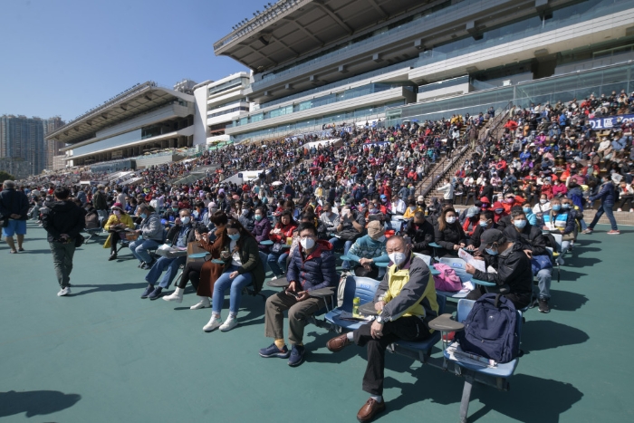 鏃鸿储璧涢┈,鏄ヨ妭棣欐腐椹収璺戝叆鍦轰汉鏁板垱鏂伴珮