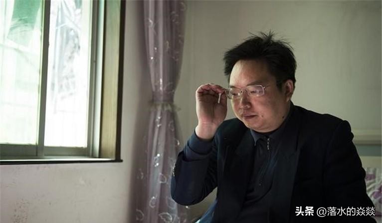 清华大学毕业生张晓勇近况,张晓勇清华大学毕业做保安