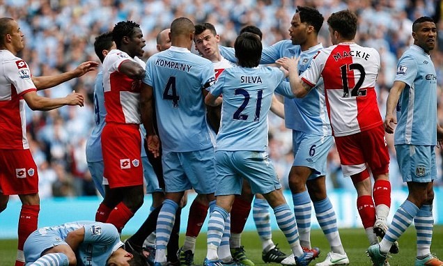 盘点足坛十大奇葩门将,足坛50大奇葩事件